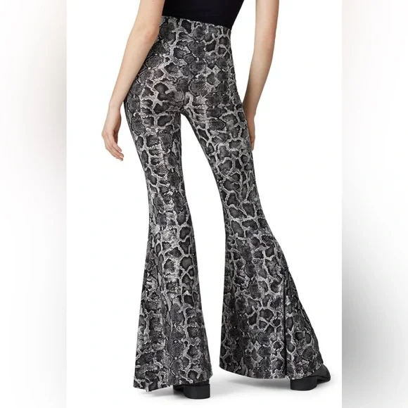 Show Me Your Mumu Bells Pants - Picture 2 of 6